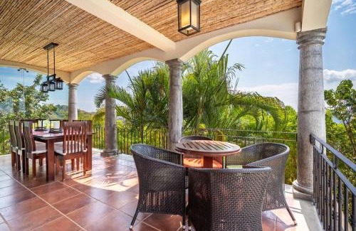 Potrero Villa | Elegant 4BR Villa w Ocean views in Playa Potrero - Casa de Estrellas