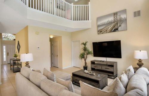 Solana Villa | Elegant 6BR Villa w Pool Game Room by Disney