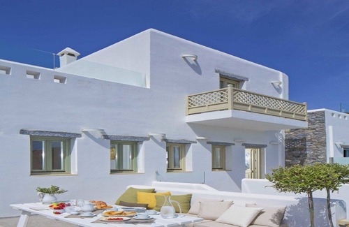 Astypalaia Villa | Elegant Astypalaia Villa | Villa Verde | Hot Tub | 2 Bedrooms