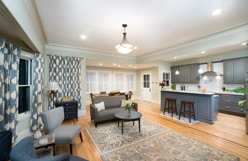 College Hill House | Elegant, bright and beautifully appointed Victorian home near Brown and RISD