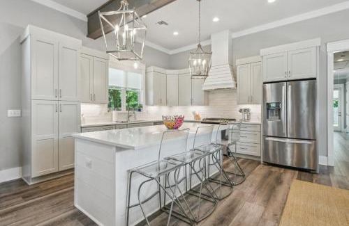 Bay St Louis House | Elegant Coastal Retreat