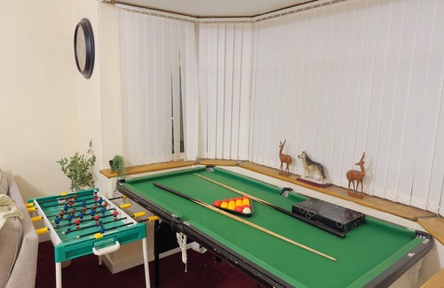 North Shields House | Elegant Escape in North Shields - Spacious 3 Bedroom House