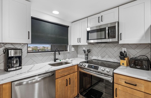 Belle Vista Condo | Elegant Escape | St. Pete Beachfront Gem