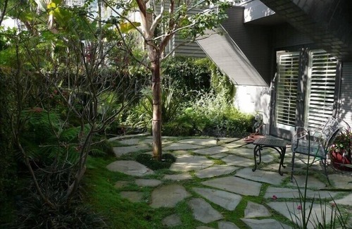 Silver Strand House | Elegant Guest House in Prestigious Silver Strand