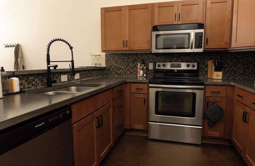 Old Southwest Apartment | Elegant new 1BR loft in downtown