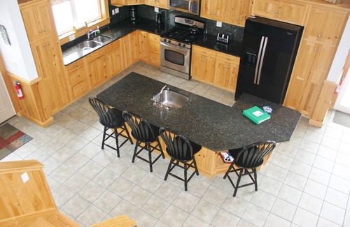 Franklin House | Elegant, spacious 5 bedroom home on Molasses Pond