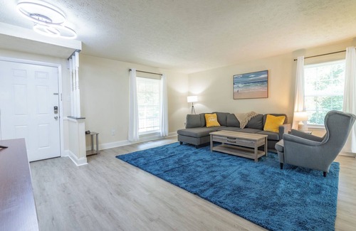 Elkridge House | Elegant Urban Retreat - Ideal for Corporate Stays