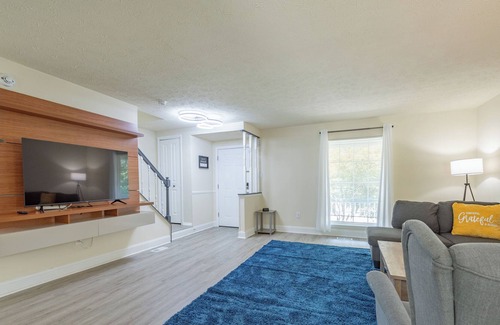 Elkridge House | Elegant Urban Retreat - Ideal for Corporate Stays