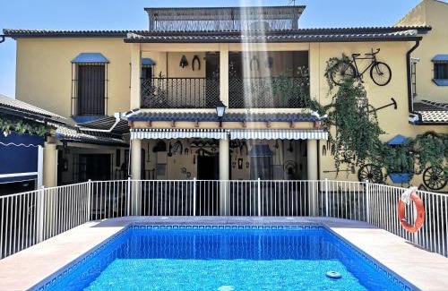 Palenciana Villa | Elegant Villa in Palenciana with Pool