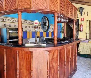 Palenciana Villa | Elegant Villa in Palenciana with Pool