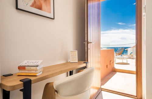 Sant Lluis Villa | Elegant villa next to the beach in Punta Prima