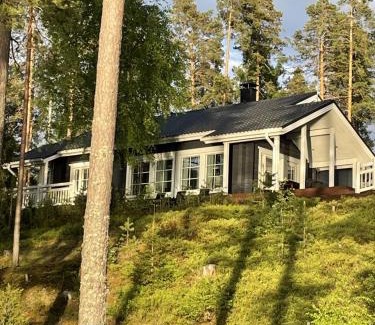 Lappeenranta Villa | Elegant villa on the shore of Lake Saimaa