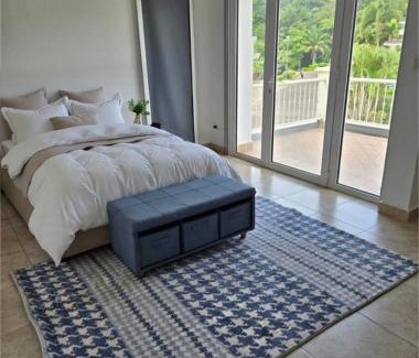 Rousseau Apartment | Elegante apartamento con Golf, Restaurantes y Spa