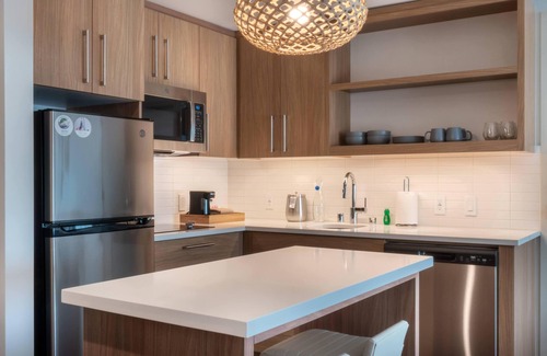 Irvine Business Complex Hotel | Element Irvine