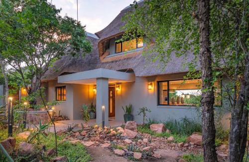 Belfast Cabin | Elephant Point