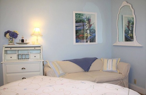 Elk Bed & Breakfast | Elk Cove Inn & Spa Garden View Pet Friendly sleep 2 only