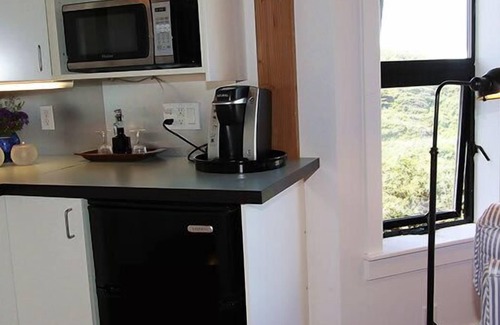 Elk Bed & Breakfast | Elk Cove Inn & Spa