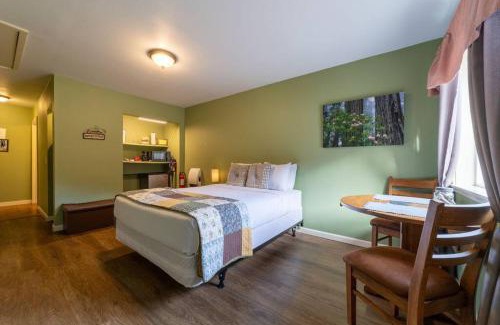 Orick House | Elk Meadow Cabins 9B Prairie Creek - Single Room