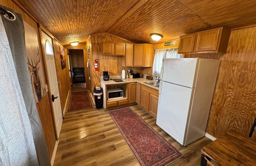 Belfield Cabin | Elkhorn Cabin Summary