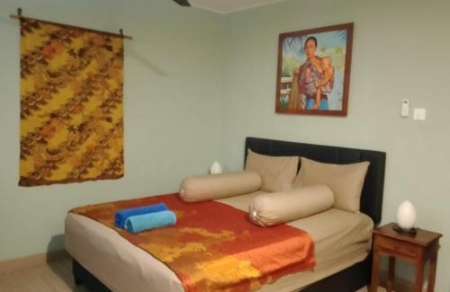 Legian House | Ellenbrook Rooms 18 by Mulia Cottage