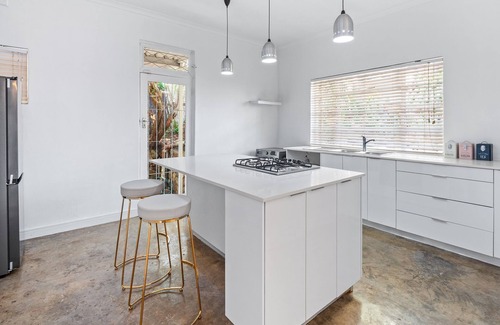 Durban North House | Ellis Park Drive 87 - Five Bedroom House, Sleeps 10