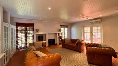 Dullstroom Villa | Elm Tree House - Dullstroom - holiday home