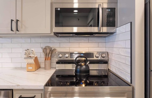 Yosemite National Park Condo | Elmer's Hideout - Fully Renovated Yosemite Escape!