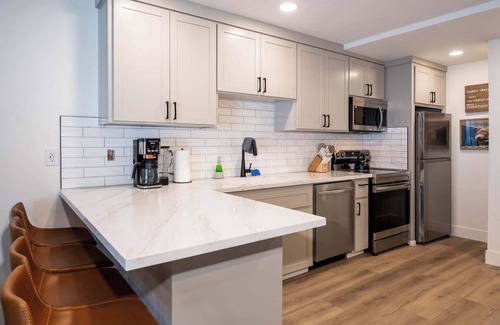 Yosemite National Park Condo | Elmer's Hideout - Fully Renovated Yosemite Escape!