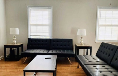 Elon House | Elon Getaway