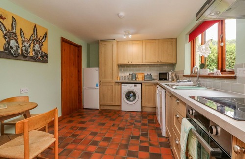 Horner House | ELSWORTHY FARM COTTAGE, pet friendly in Wootton Courtenay