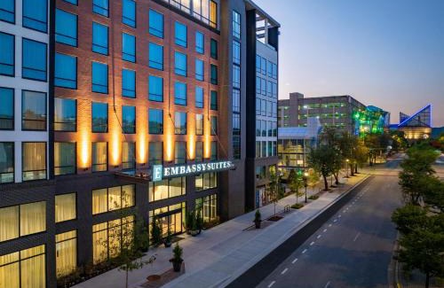 Downtown Chattanooga Hotel | Embassy Suites By Hilton Chattanooga Downtown