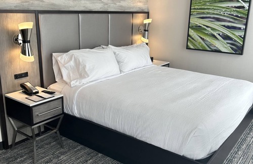 Alpharetta Hotel | Embassy Suites By Hilton Alpharetta Halcyon