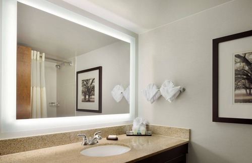 Northern Woods Hotel | Embassy Suites by Hilton Columbus