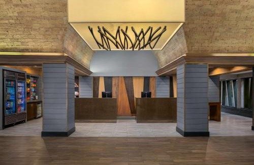 El Paso Hotel | Embassy Suites by Hilton El Paso