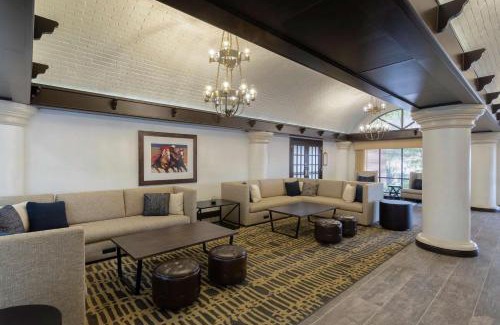 Tulsa Hotel | Embassy Suites by Hilton Tulsa I-44