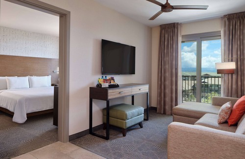 Kapolei Hotel | Embassy Suites By Hilton Oahu Kapolei