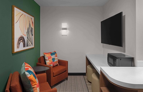 Madison Hotel | Embassy Suites By Hilton Madison Downtown