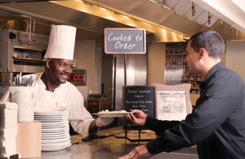 Linthicum Heights Hotel | Embassy Suites by Hilton Baltimore at BWI Airport