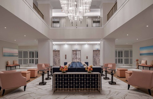 Old Village Historical District Hotel | Embassy Suites by Hilton Charleston Harbor Mt. Pleasant