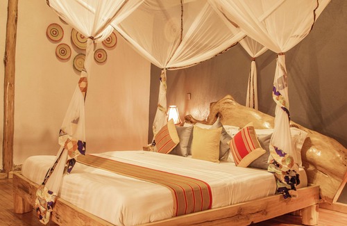 Ishasha Cabin | Embogo Lodges