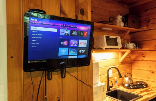 Cedar Mountain Cabin | Emerald Lake Cabin - Fishing - Couples - Lakefront - Cozy