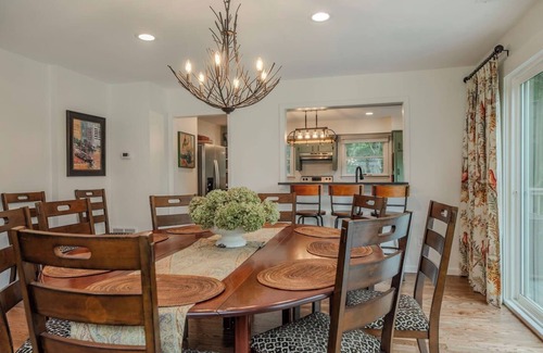 Cedar Mountain House | Emerald Lake Lodge - Lakefront - Families - Cozy - Fishing