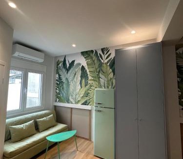 Athens City Centre Apartment | Emily in Athens - Central Veranda flat with Starlink