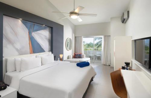 Villas Del Mar Hotel | Emotions by Hodelpa - Juan Dolio