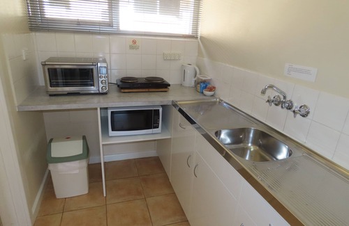 Emu Point Hotel | Emu Point Motel & Apartments