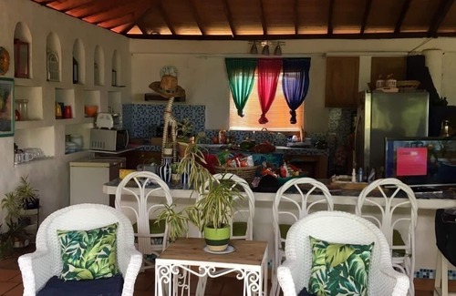 Papare House | ENCANTADORA CASA CON LINDAS ZONAS VERDES