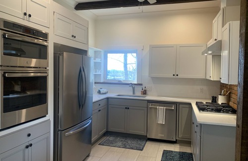 Newburgh House | Enchanting historical home with River View