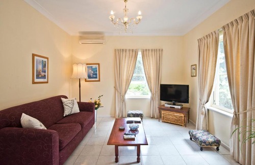 Encounter Bay House | Encounter Hideaway Cottages