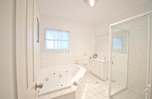 Encounter Bay House | Encounter Hideaway Cottages