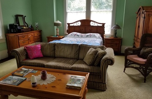 Camilla Bed & Breakfast | End O Day Manor House